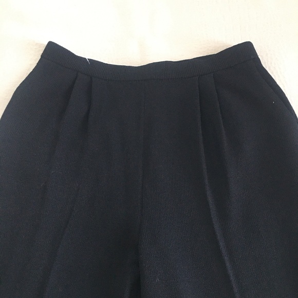 St John Basics Santana Knit Pleated Pants Size 12 Black Wool Blend Designer - Picture 4 of 13